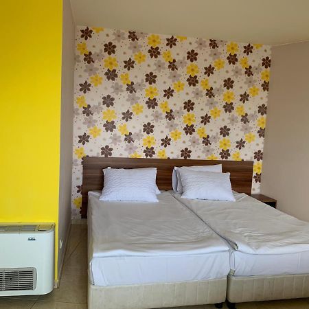 Семеен хотел Брилянс - Family Hotel Brilliance Варна Екстер'єр фото