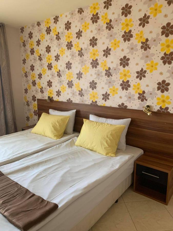 Семеен хотел Брилянс - Family Hotel Brilliance Варна Екстер'єр фото