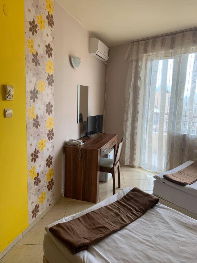 Семеен хотел Брилянс - Family Hotel Brilliance Варна Екстер'єр фото